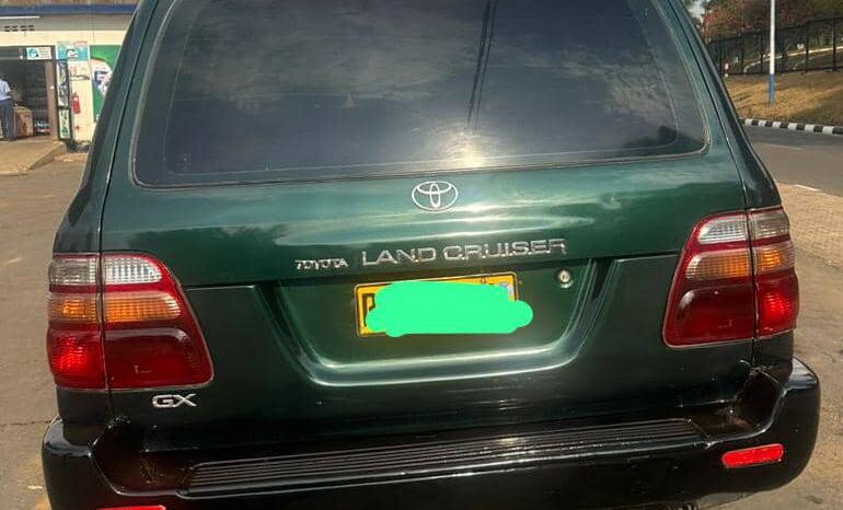 
								Toyota Land Cruiser 2002 full									