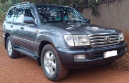 
										Toyota Land Cruiser Automatic Diesel 2003 full									